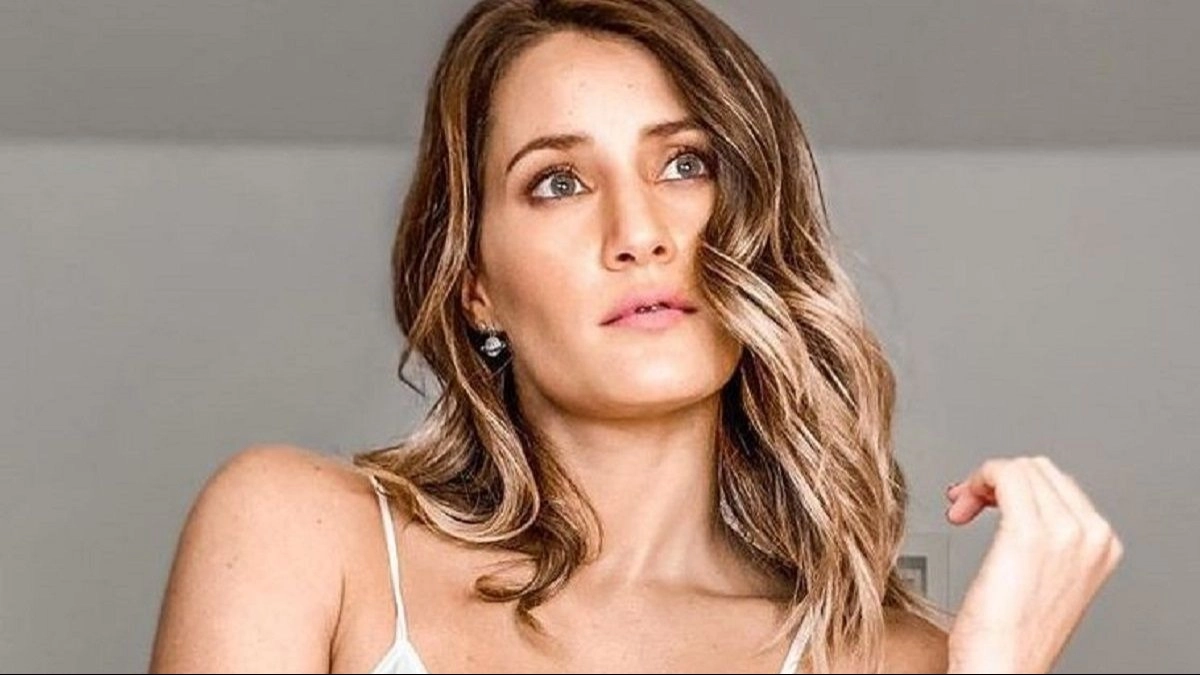 Mica Viciconte muestra su nuevo color de pelo tras la renovación estética de Viciconte en redes sociales