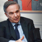 El diputado Miguel Ángel Pichetto analizando el impacto del modelo de Javier Milei en la economía argentina