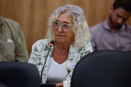 Diputada Mónica Frade denunciando el tráfico de influencias en los créditos del Banco Nación para funcionarios.