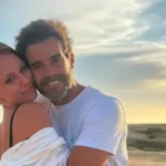 Rocío Pardo y Nicolás Cabré sonriendo juntos tras analizar la diferencia de edad en su relación