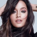 La cantante brindando la palabra de Oriana Sabatini sobre la interna con su tía Gabriela.