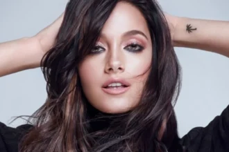 La cantante brindando la palabra de Oriana Sabatini sobre la interna con su tía Gabriela.