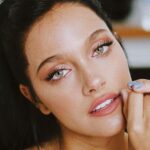 Oriana Sabatini hablando sobre su experiencia de la maternidad y la privacidad de su hija