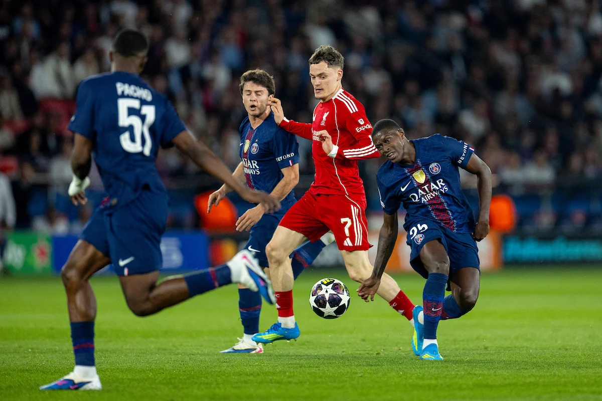 Festejo de los jugadores tras la victoria del PSG en casa frente al Liverpool en Champions