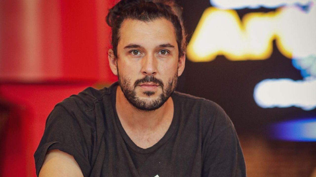 Pepe Ochoa contra Laura Ubfal discutiendo intensamente en el piso de LAM por una primicia