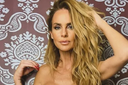 Captura del tierno saludo de Sabrina Rojas a Marcelo Tinelli con una foto antigua del sketch de los Valientes.