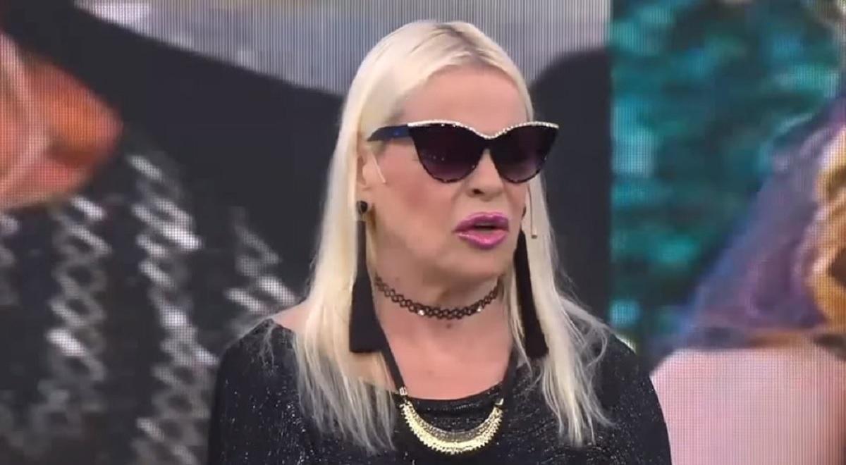 Silvia Süller realizando gestos durante el vivo donde analizó las declaraciones de Silvio Soldán