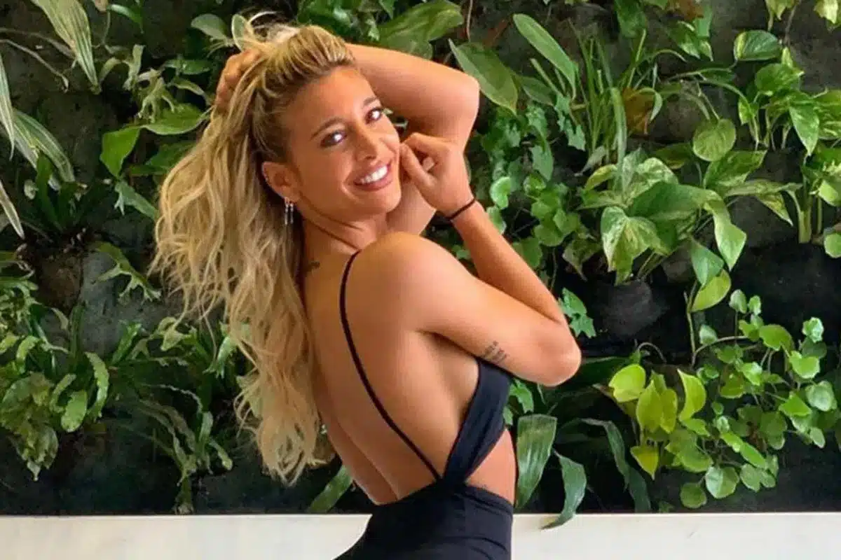 El pequeño hijo de Sol Pérez sonriendo durante el festejo de su primer cumpleaños en familia.