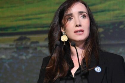 Captura del duro cruce entre funcionarias Victoria Villarruel y Lilia Lemoine en redes sociales