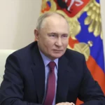 Abogado Jorge Monastersky presentando la denuncia penal por la presunta injerencia de Rusia contra el gobierno
