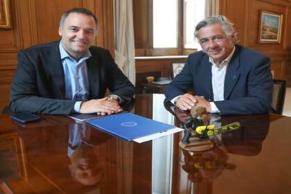 Reunión entre Manuel Adorni y la Sociedad Rural para discutir la realidad del campo argentino