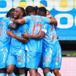 Festejo de gol histórico para el seleccionado congoleño tras vencer a Jamaica en el repechaje mundialista