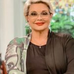 La capocómica Carmen Barbieri expresando su molestia ante los micrófonos luego de confirmarse que Carmen Barbieri se cansó de la disputa.