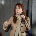 Fachada de los tribunales federales de Comodoro Py donde se resolvió el decomiso de bienes a la familia Kirchner