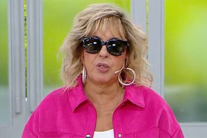 La conductora Georgina Barbarossa gesticulando conmovida luego de confirmarse que Georgina Barbarossa se ausentó de las grabaciones habituales.