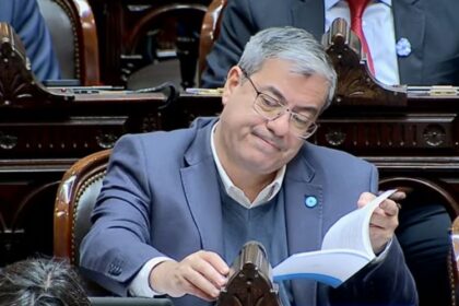 El legislador Germán Martínez apuntó contra el Gobierno y analizó la sesión parlamentaria