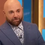 El periodista de espectáculos rememorando la anécdota en el momento exacto en que Nico Peralta reveló un secreto del cocinero estrella.