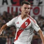 El director técnico Gustavo Costas planifica los refuerzos y pretende que la contratación de Giuliano Galoppo sea una de ellas para el mediocampo