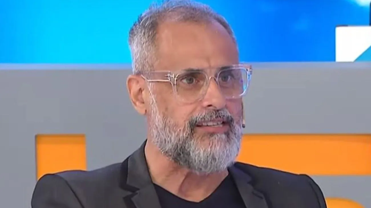 El periodista Jorge Rial analiza las polémicas votaciones de los Premios Martín Fierro en sus plataformas virtuales.