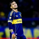 El mediocampista Leandro Paredes dialoga con la prensa y expone su malestar con el arbitraje del partido de Copa Libertadores en la Bombonera