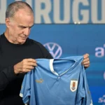 El entrenador rosarino Marcelo Bielsa anunció que su vínculo con el equipo uruguayo finalizará tras la cita mundialista