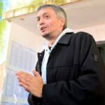 El diputado Máximo Kirchner expresándose con firmeza en el marco del comunicado donde Máximo Kirchner acusó a la oposición.