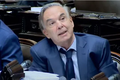 Miguel Ángel Pichetto durante una conferencia de prensa sobre el armado electoral de Miguel Pichetto