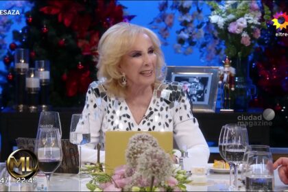 Mirtha Legrand conversa con los periodistas sobre la televisión argentina la polémica de las nominaciones en el desfile de Cosano