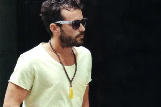 El reconocido actor Nicolás Cabré padece la distancia con su hija Rufina debido a la prolongada estadía de la menor en el exterior junto a su madre
