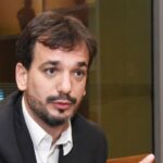 El diputado nacional Sebastián Galmarini exponiendo en el Congreso sobre la transparencia y la situación patrimonial de Manuel Adorni