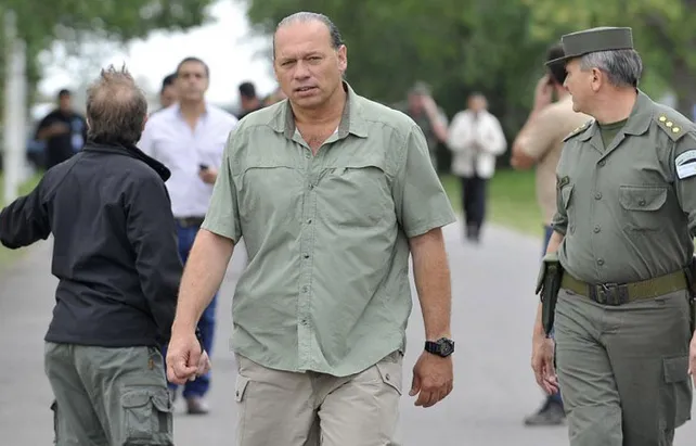 El senador bonaerense Sergio Berni arremetió contra los principales armadores políticos de la gobernación provincial.