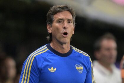 Claudio Úbeda en conferencia de prensa analizando la derrota de Boca en Ecuador por Libertadores