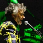 El cantante de rock nacional Fito Páez sufrió abucheos en su show conceptual en vivo