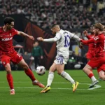Los jugadores festejan la obtención del título tras consagrarse campeón de la Europa League en Estambul