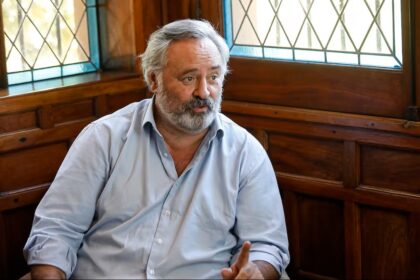 El dirigente bonaerense Joaquín de la Torre criticó a Milei durante una entrevista en la emisora Splendid AM 990