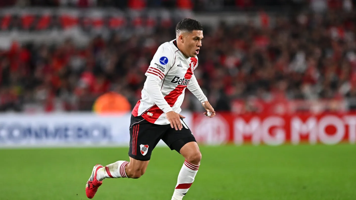 El mediocampista Juan Fernando Quintero sembró dudas sobre su continuidad en el club tras los dichos de su agente