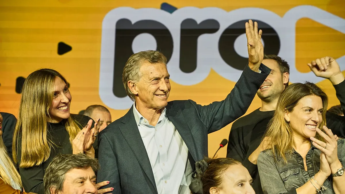 El expresidente Mauricio Macri habla ante la militancia durante un fuerte acto del PRO celebrado en la provincia de Mendoza.