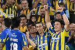 Festejo de los jugadores tras la victoria de Rosario Central frente a Libertad en el Gigante de Arroyito