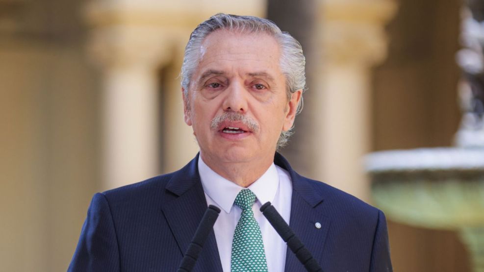 El expresidente Alberto Fernández expone sus argumentos sobre un eventual indulto para Cristina en una entrevista televisiva.