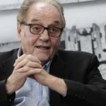 El ex diputado Carlos Heller expone sus conclusiones sobre los datos económicos de la Argentina en un panel financiero.