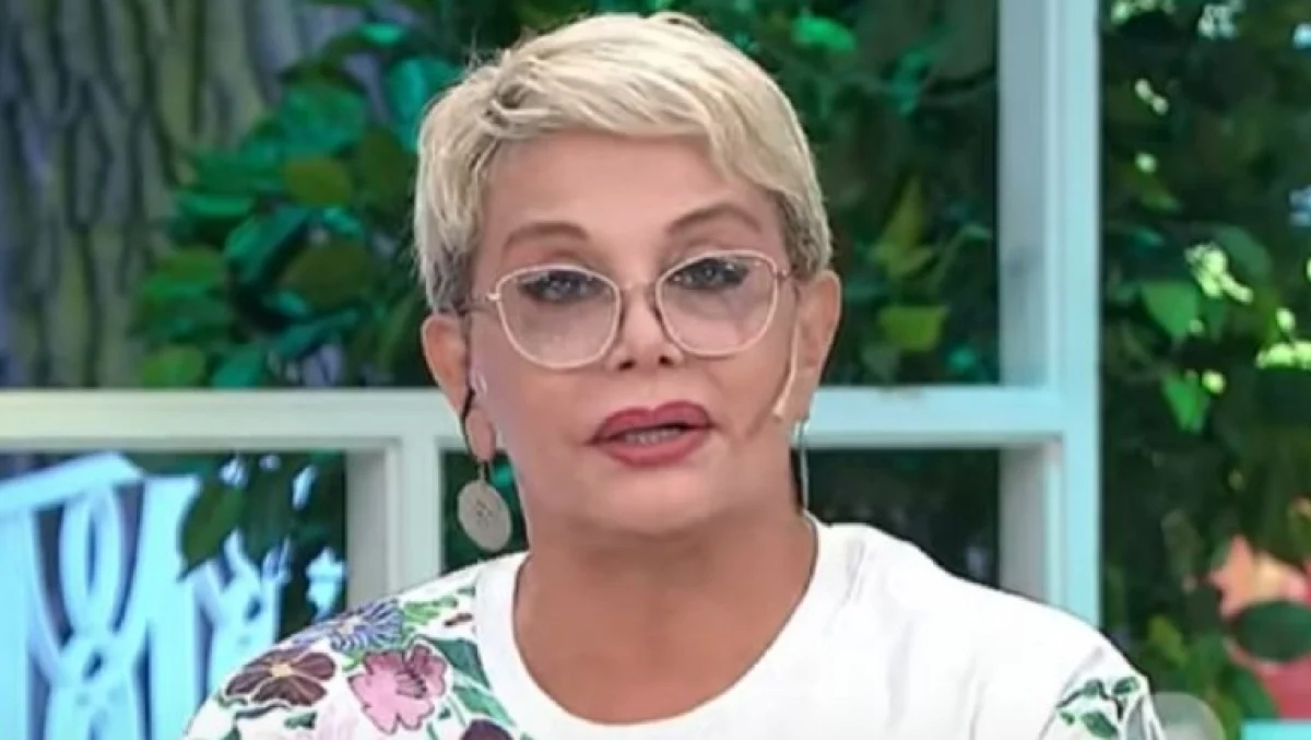 La conductora Carmen Barbieri responde las preguntas de los cronistas sobre el escándalo entre su hijo Fede en el canal