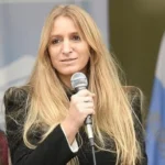 Florencia Carignano cuestionó a Milei tras la muerte del Indio Solari en declaraciones a la prensa.