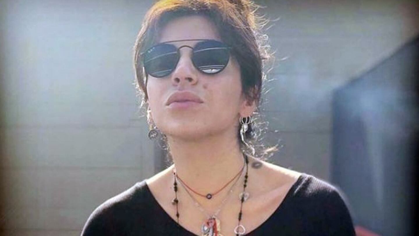 Gianinna Maradona se retira de los tribunales tras presenciar una dura jornada en el juicio por la muerte de su padre.