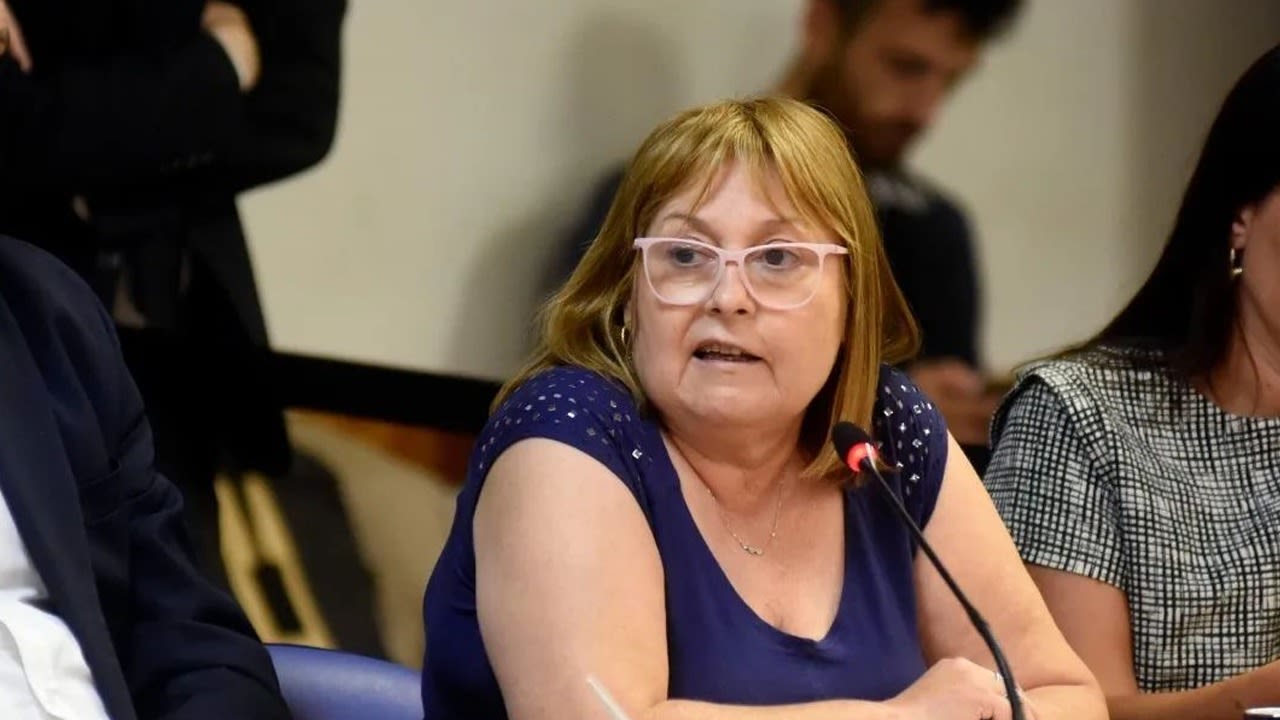 Graciela Ocaña criticó a Javier Milei y denunció demoras en la declaración de Adorni.