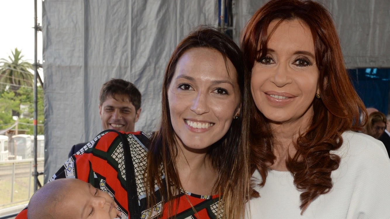 La intendenta Mayra Mendoza encabeza un acto institucional en Quilmes defendiendo la inocencia de la exmandataria argentina.