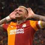 Mauro Icardi durante un receso deportivo analizando los pasos legales para el vínculo de Mauro Icardi con sus hijas