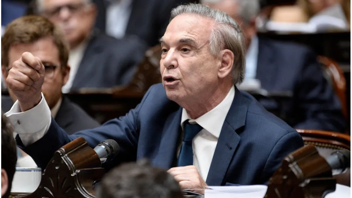 Miguel Ángel Pichetto expone sus argumentos para conformar un frente amplio ante la recesión en el país