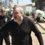 El secretario general de ATE nacional Rodolfo Aguiar brindando un discurso ante la militancia sindical
