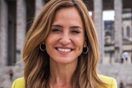 Victoria Tolosa Paz analiza en los estudios de radio la identidad política del peronismo federal y los desafíos de la oposición.
