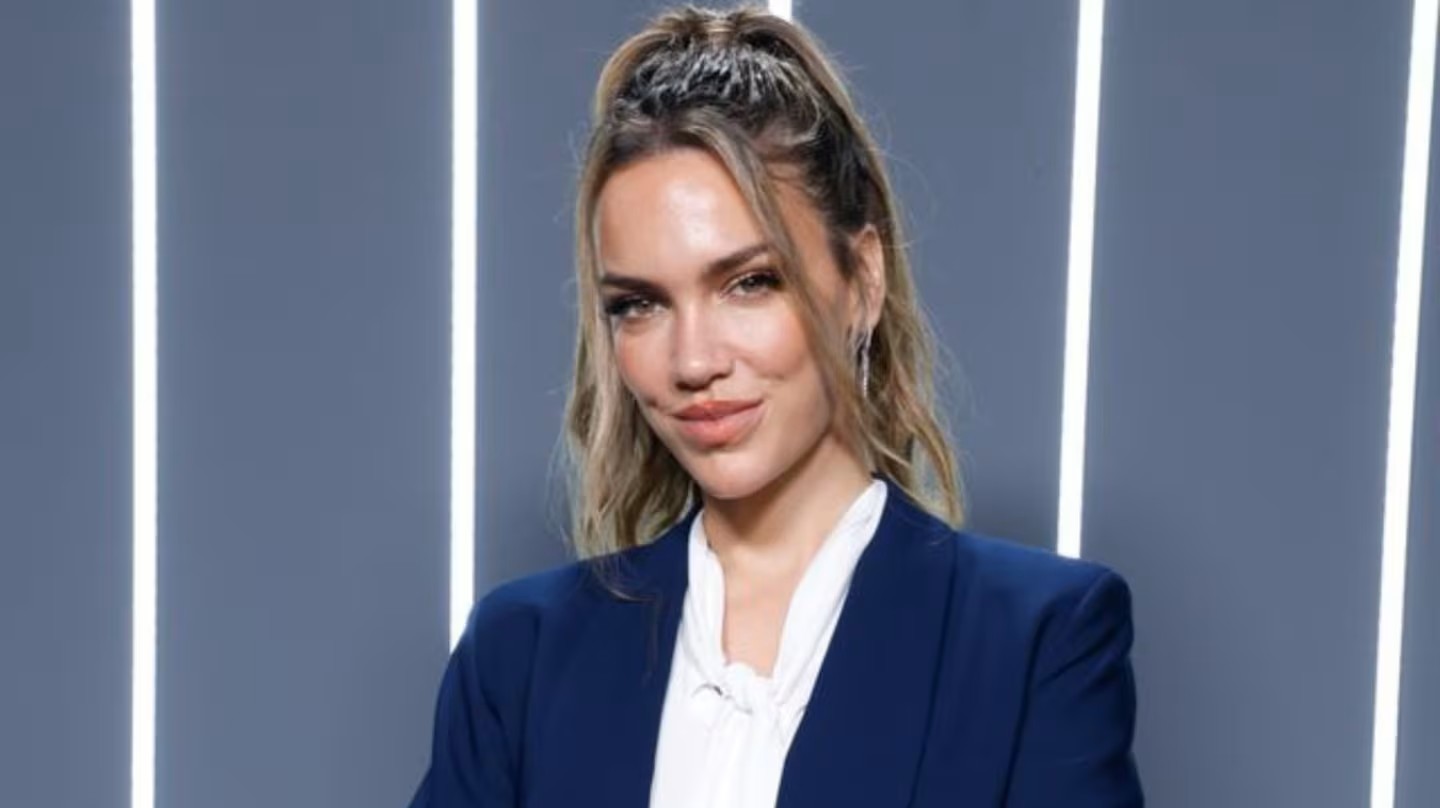 La modelo Rocío Robles confesó detalles sobre su noviazgo con el productor televisivo.